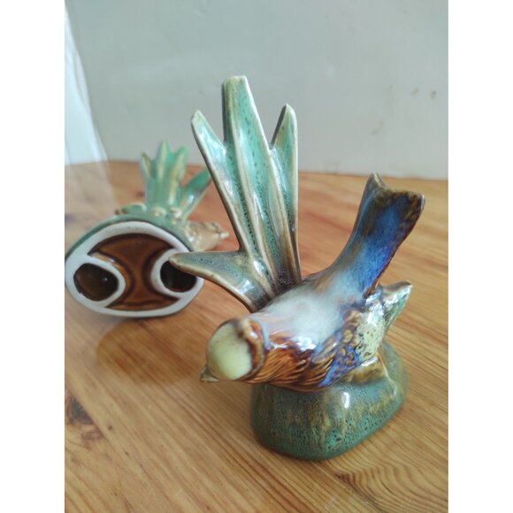 Vintage Ceramic set of two Hand Painted Bird Figurines 4" Tall - Picture 16 of 16